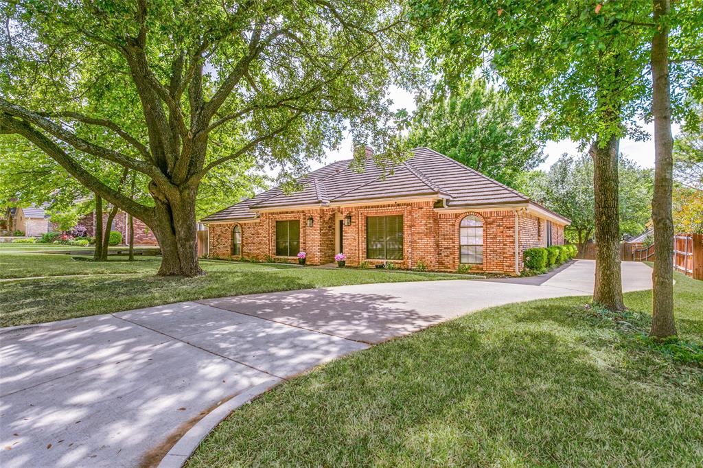 3914 Ambleside Drive