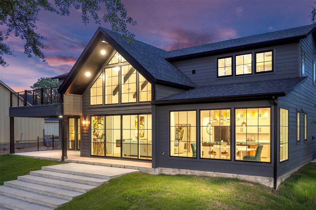1524 Shoreline Drive