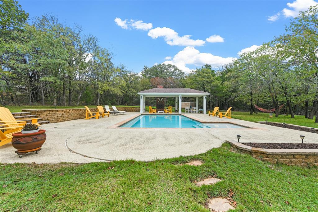 Valley View, Texas 76272, United States, 3 Bedrooms Bedrooms, ,3 BathroomsBathrooms,Residential,Active,33816