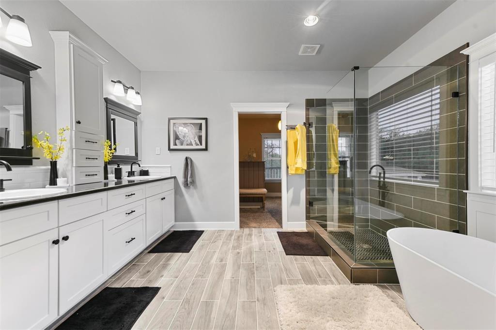 Valley View, Texas 76272, United States, 3 Bedrooms Bedrooms, ,3 BathroomsBathrooms,Residential,Active,33816