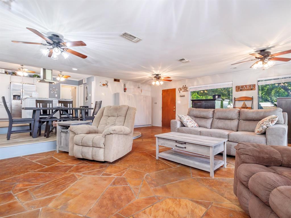 Lake Shore 2nd - Residential