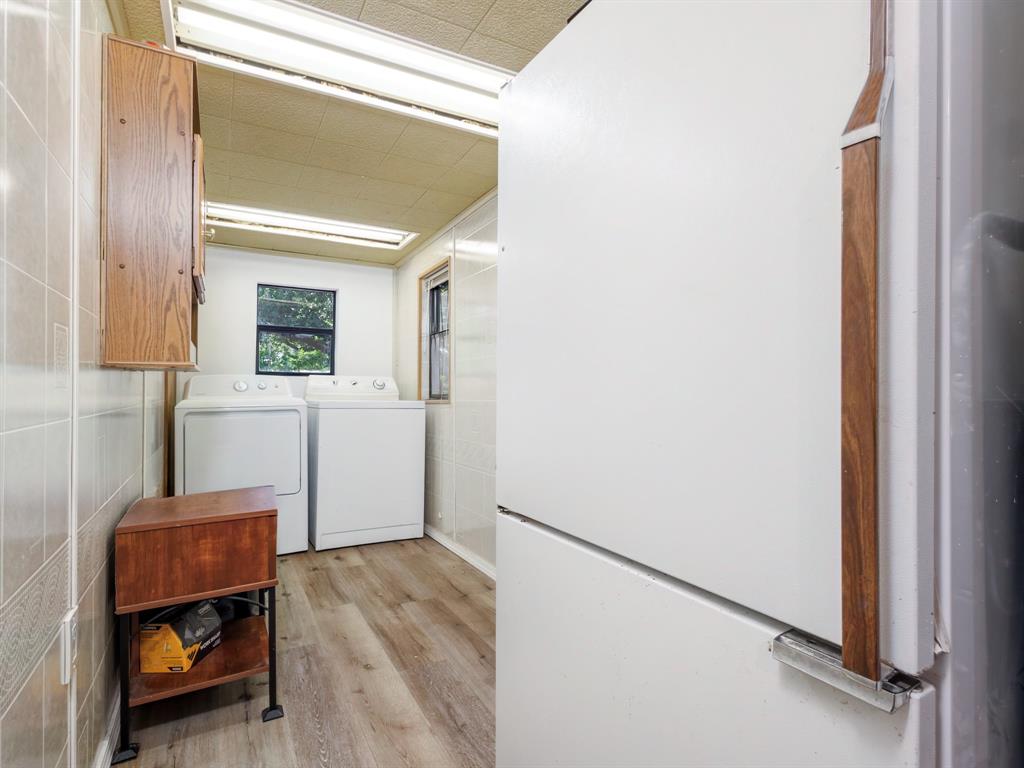 Lake Shore 2nd - Residential