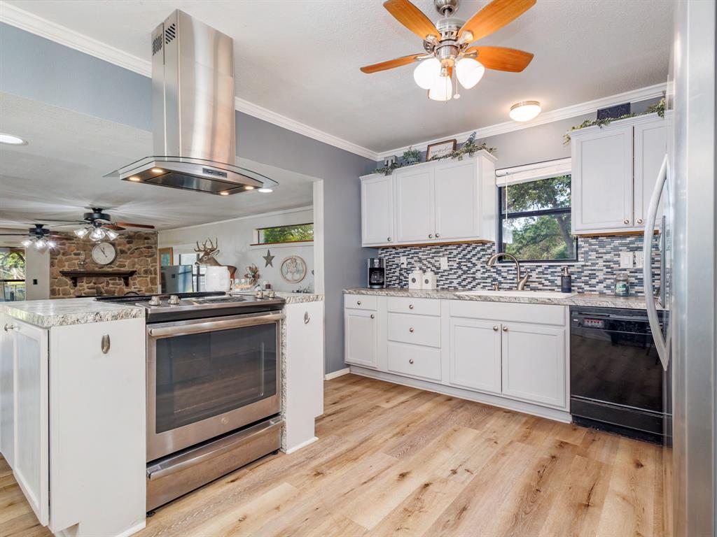 Lake Shore 2nd - Residential