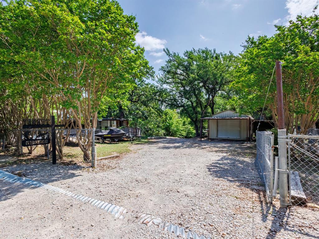 Lake Shore 2nd - Residential