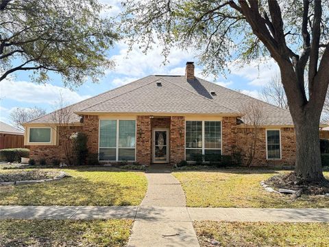 Photo of 2410 Radcliffe Drive, Rowlett, TX 75088 (MLS # 21195693)