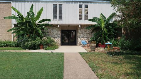 4021 Cole Avenue 204 Dallas TX 75204