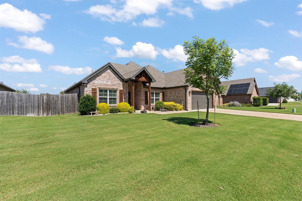 905 Bent Wood Lane