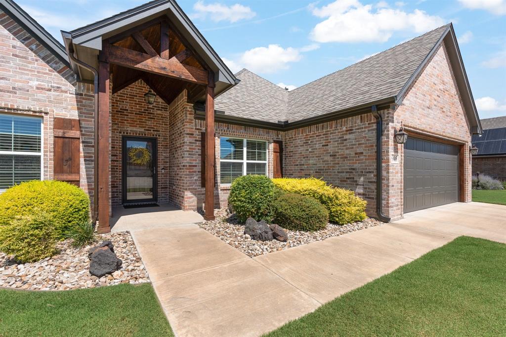 905 Bent Wood Lane