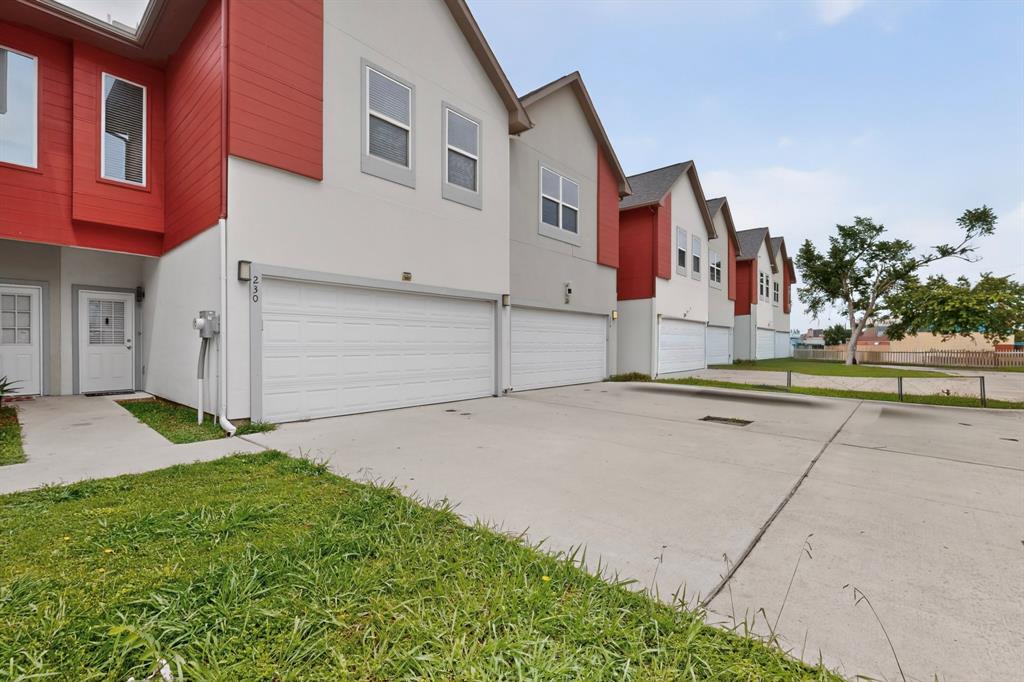 226 Heritage Court