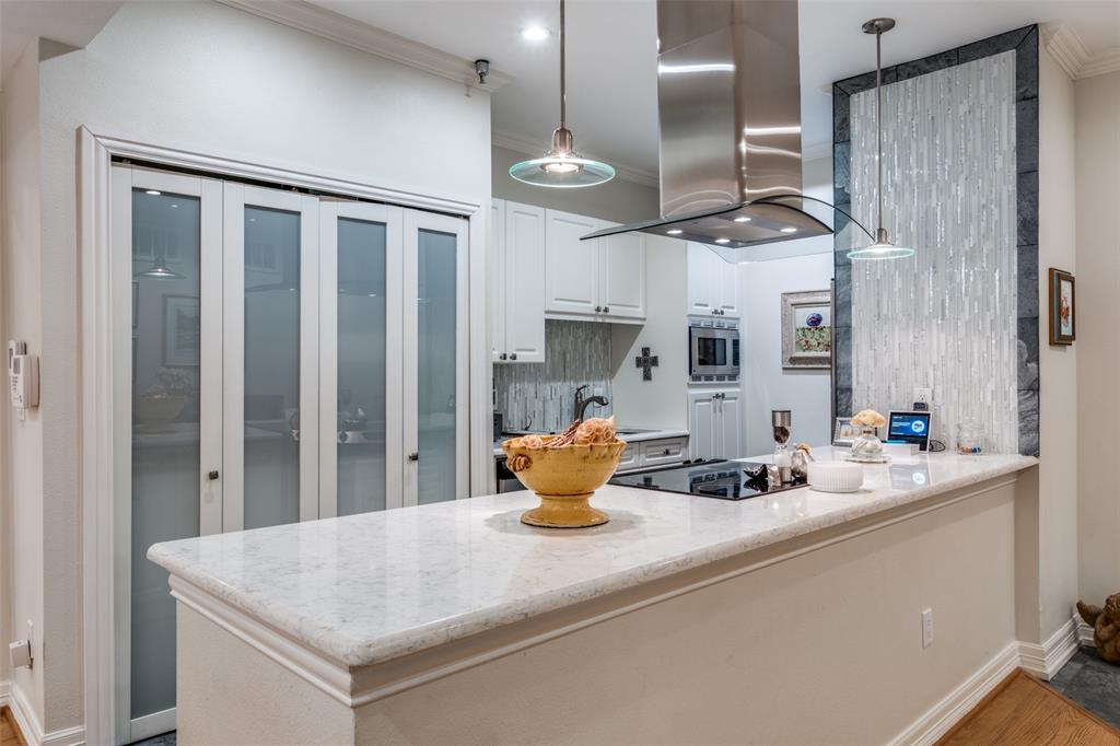 Wyndemere Condo - Residential