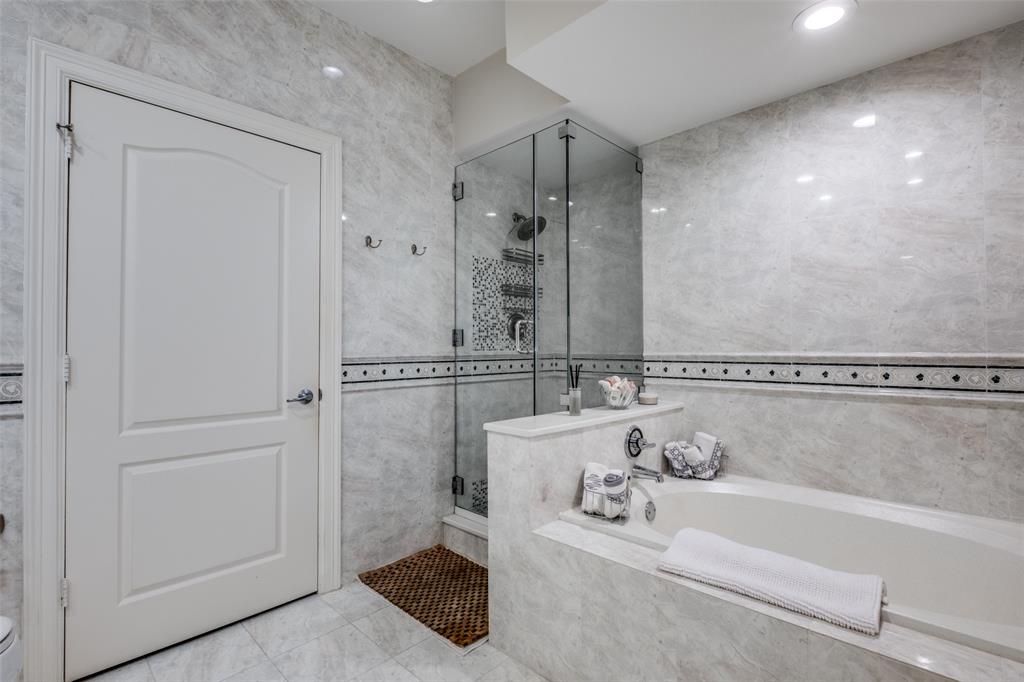 Wyndemere Condo - Residential