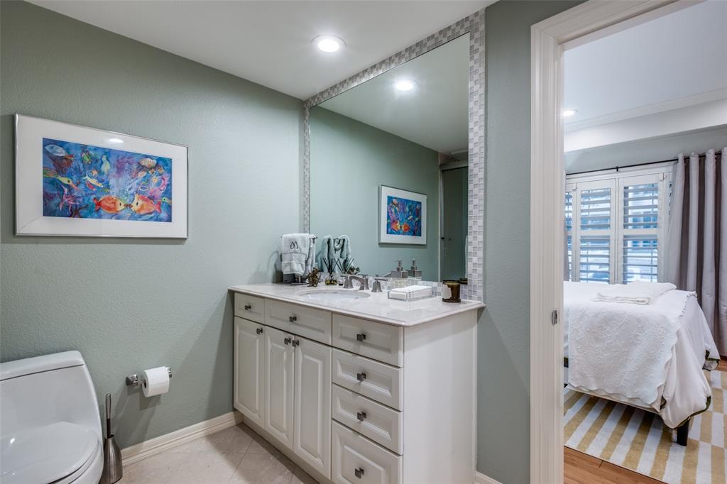 Wyndemere Condo - Residential