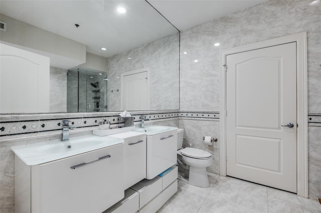 Wyndemere Condo - Residential