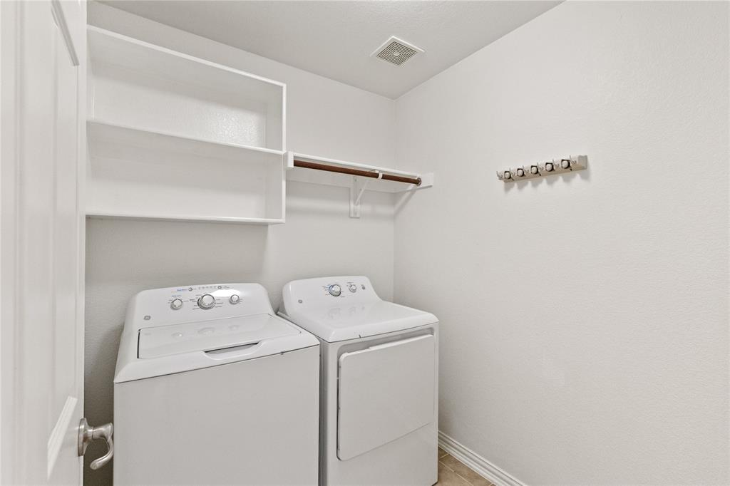 Sunset Pointe Ph Fifteen - Residential Lease