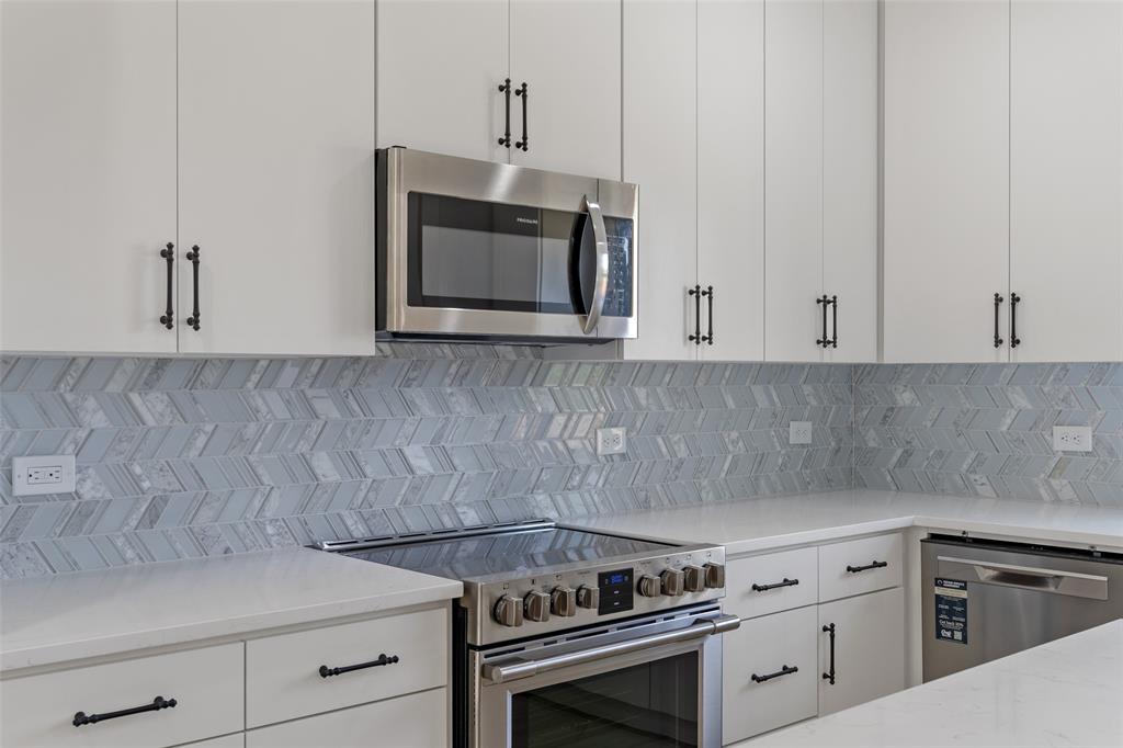 Canyon Creek III - Residential