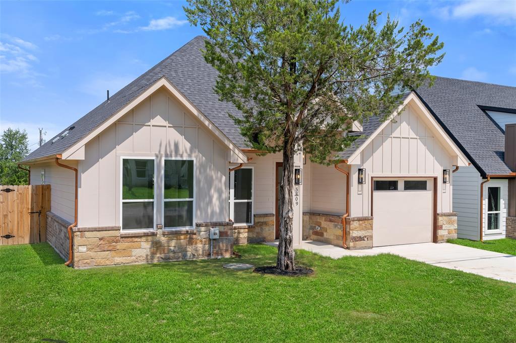 5809 Black Pine Circle