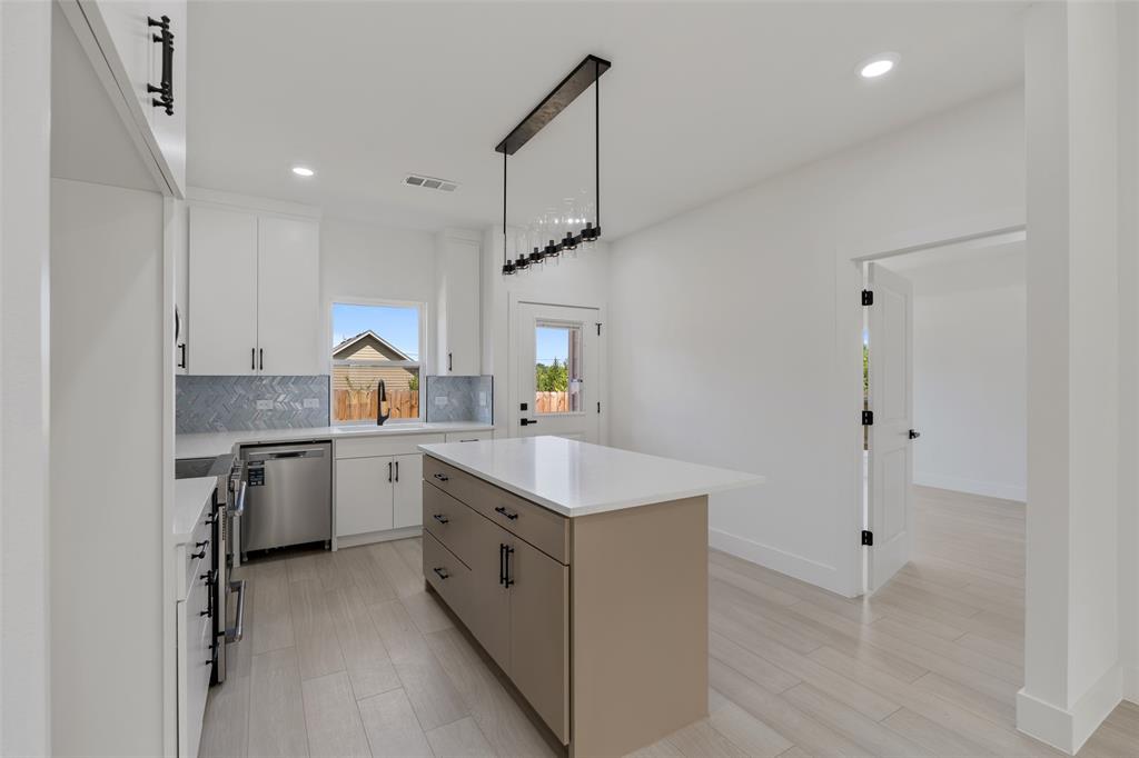 Canyon Creek III - Residential