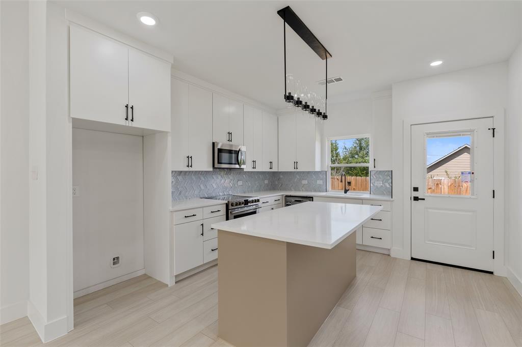 Canyon Creek III - Residential