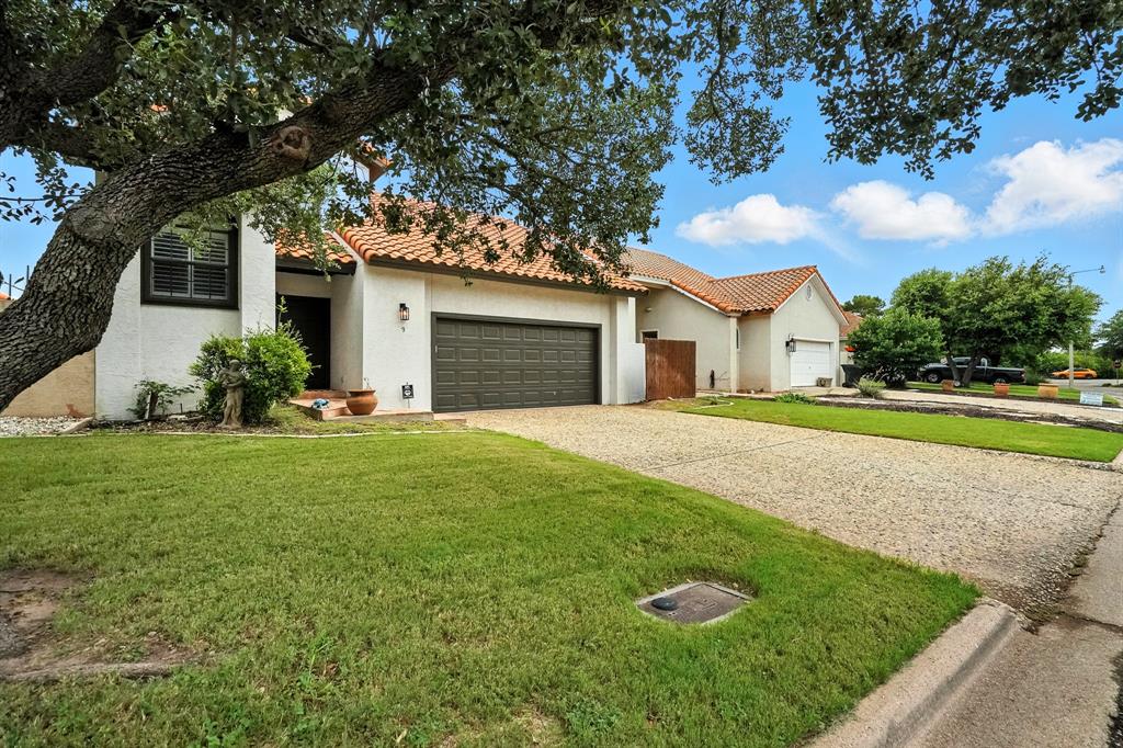 9 Tamarisk Circle