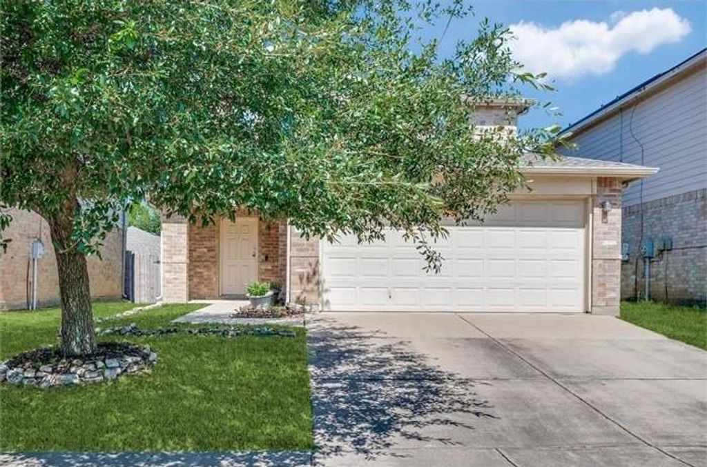 Photo of 8825 Sun Haven Way, Fort Worth, TX 76244 (MLS # 21215378)