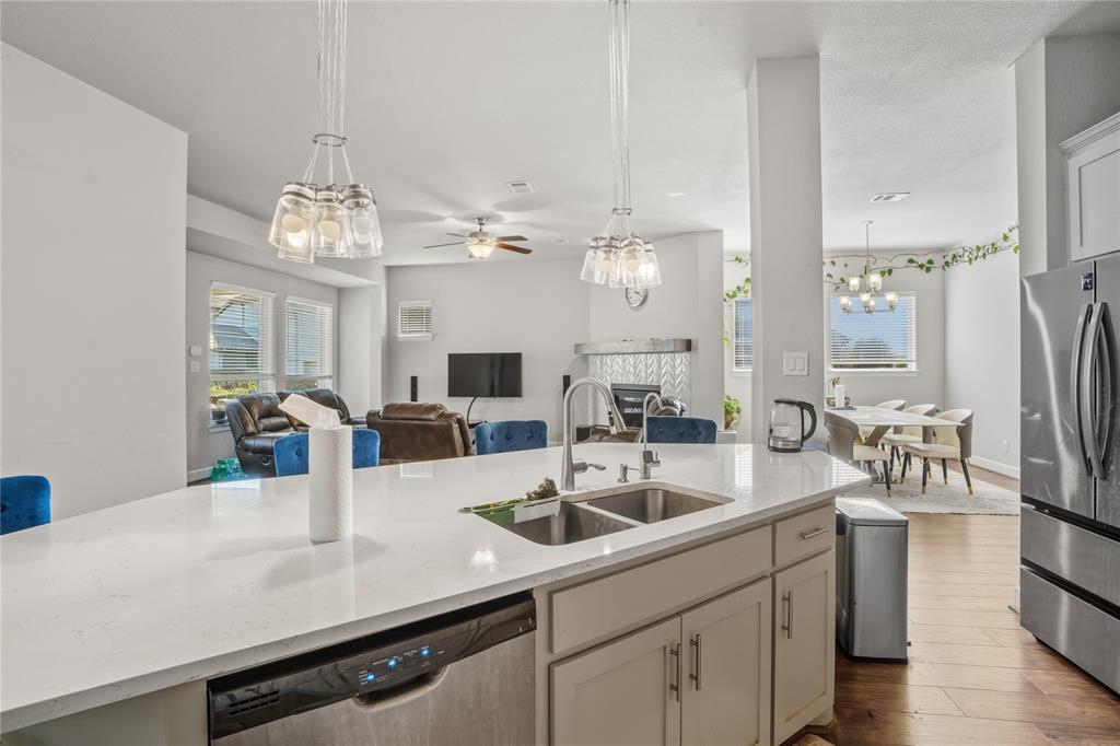 Viridian Village?2A - Residential Lease