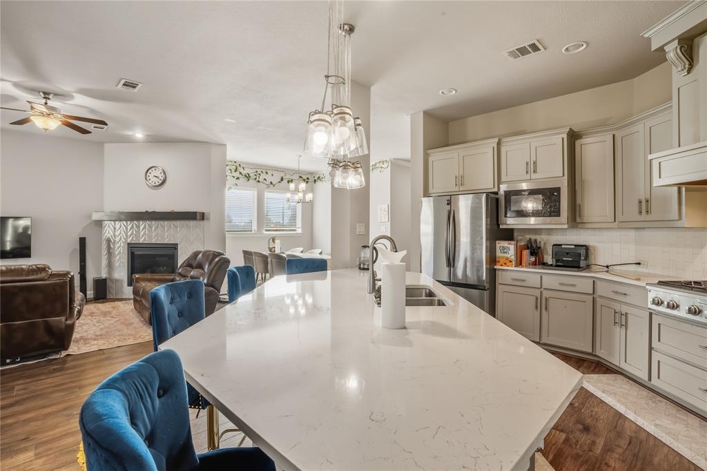 Viridian Village?2A - Residential Lease