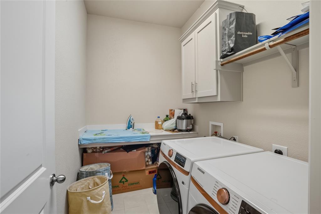 Viridian Village?2A - Residential Lease