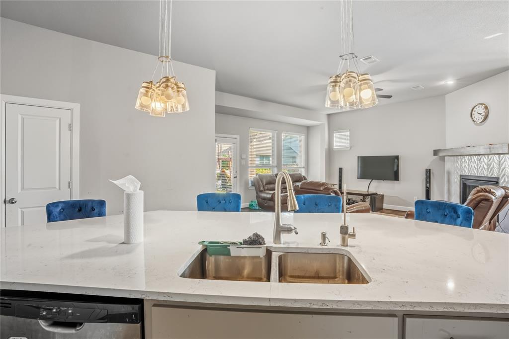 Viridian Village?2A - Residential Lease