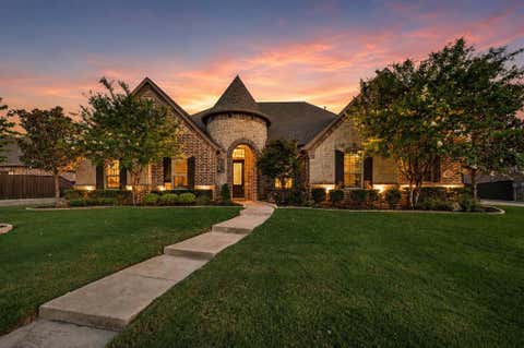 Photo of 808 Regal Crossing, Keller, TX 76248 (MLS # 21349016)