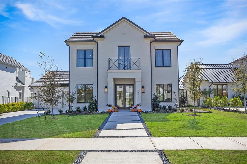 Montrachet - Residential