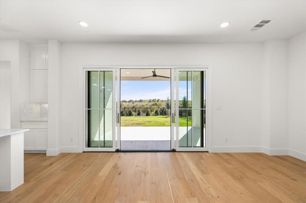 Montrachet - Residential