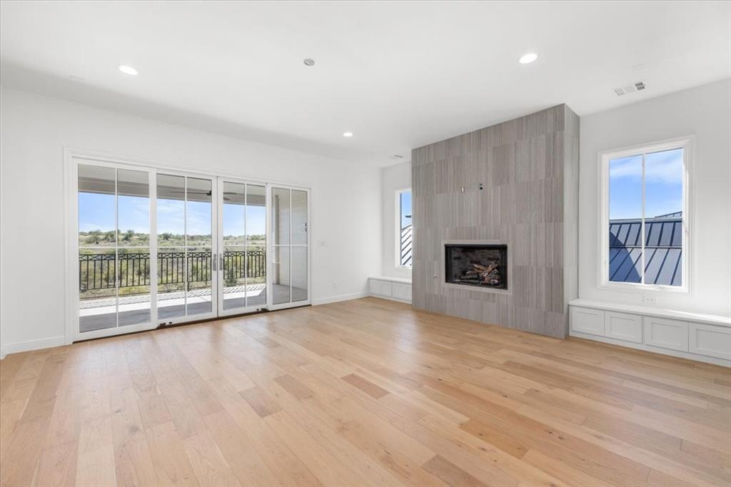 Montrachet - Residential