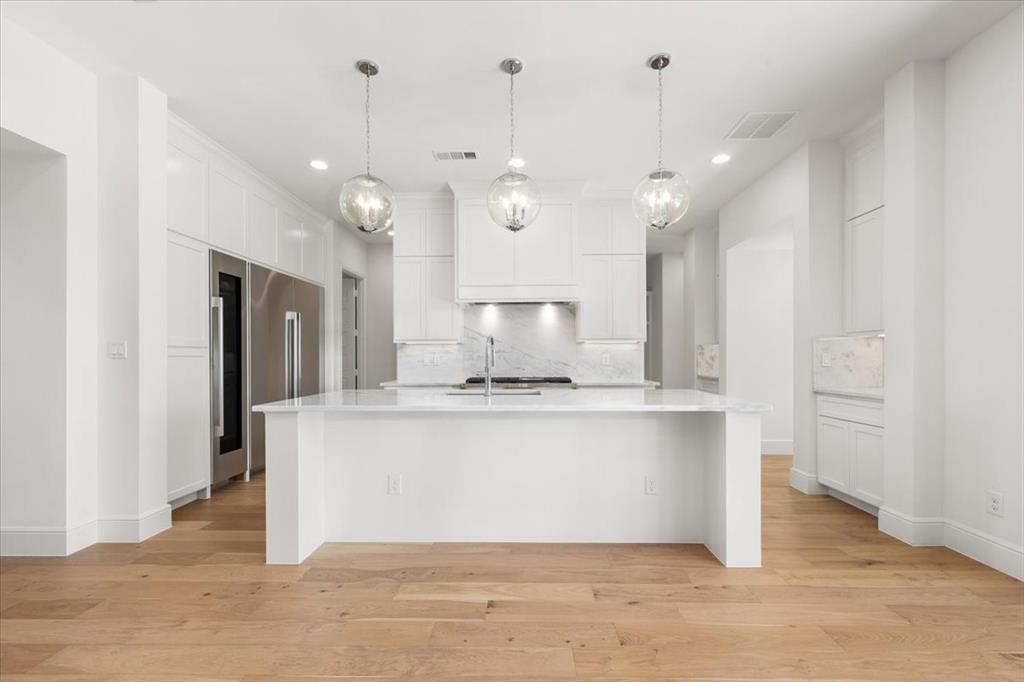 Montrachet - Residential