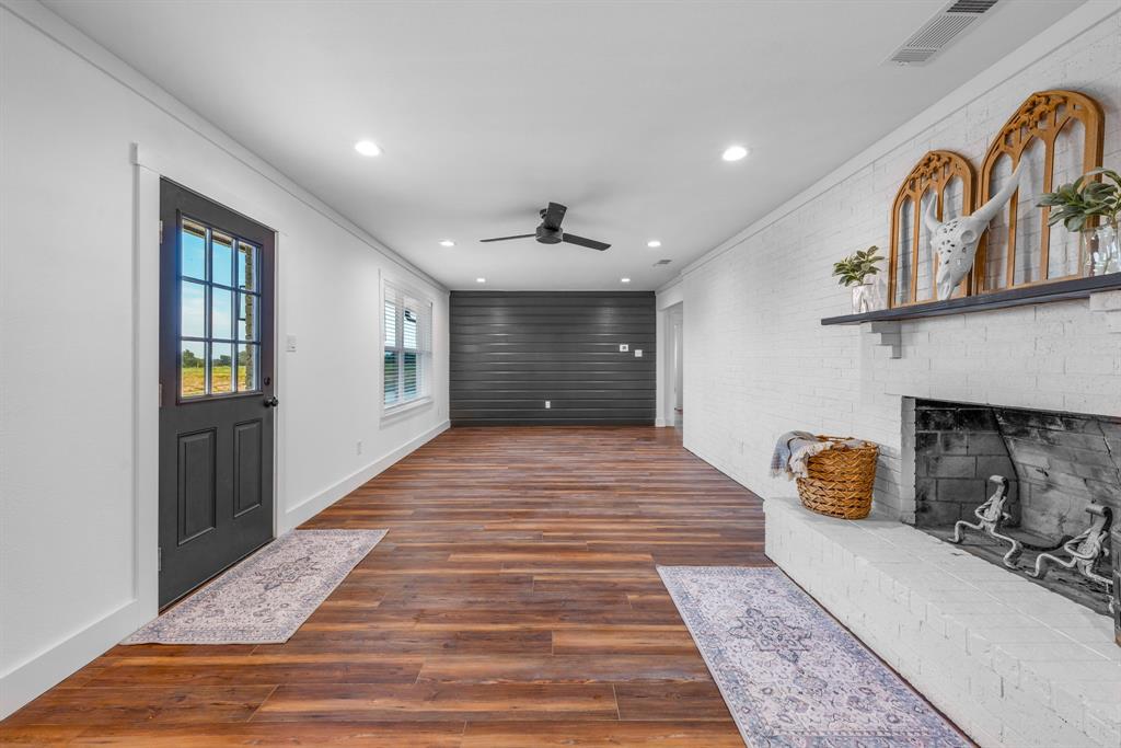 COWBOY HILLS - Residential