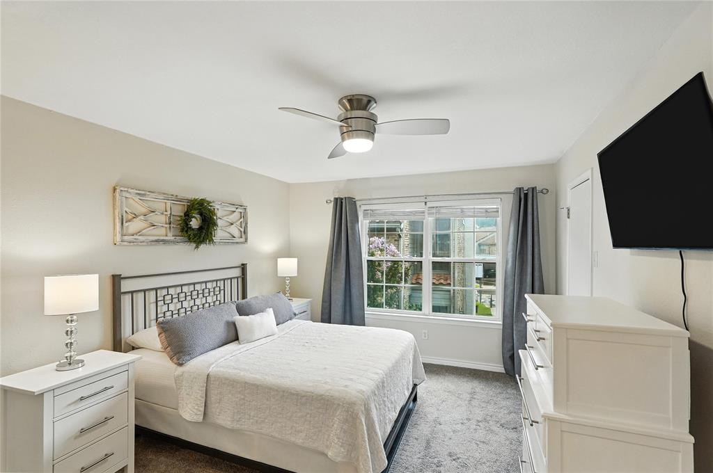 Farmers Branch, Texas 75234, United States, 2 Bedrooms Bedrooms, ,3 BathroomsBathrooms,Residential,Active,168147