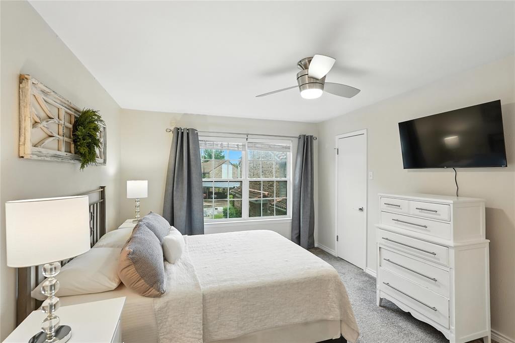 Farmers Branch, Texas 75234, United States, 2 Bedrooms Bedrooms, ,3 BathroomsBathrooms,Residential,Active,168147