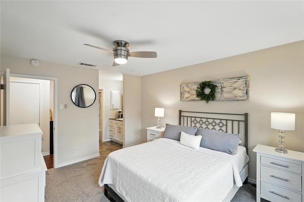 Farmers Branch, Texas 75234, United States, 2 Bedrooms Bedrooms, ,3 BathroomsBathrooms,Residential,Active,168147