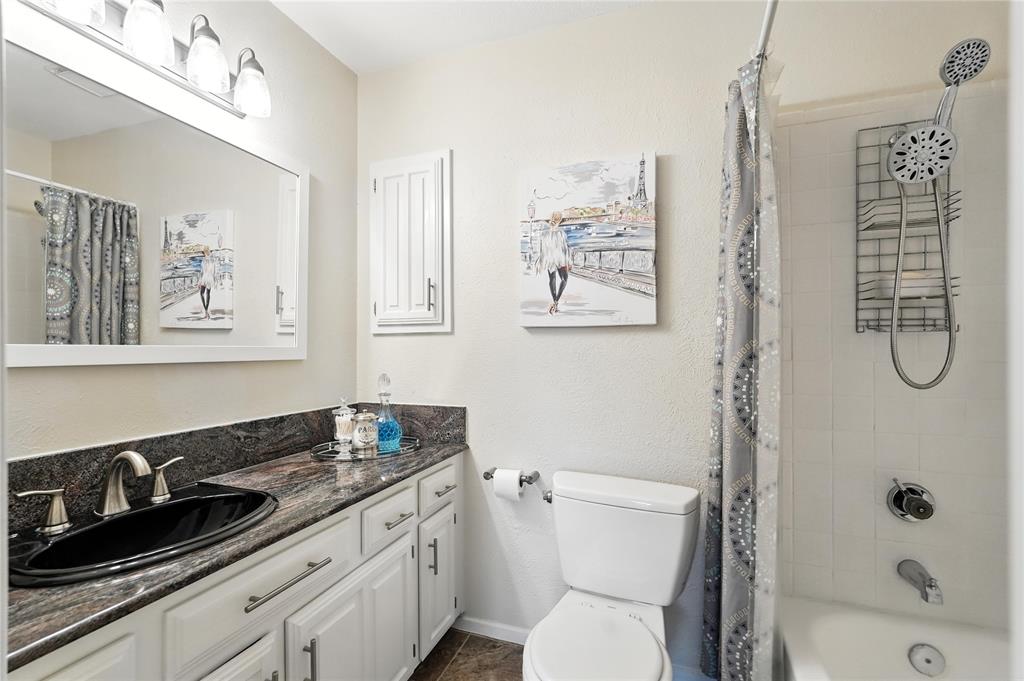 Farmers Branch, Texas 75234, United States, 2 Bedrooms Bedrooms, ,3 BathroomsBathrooms,Residential,Active,168147