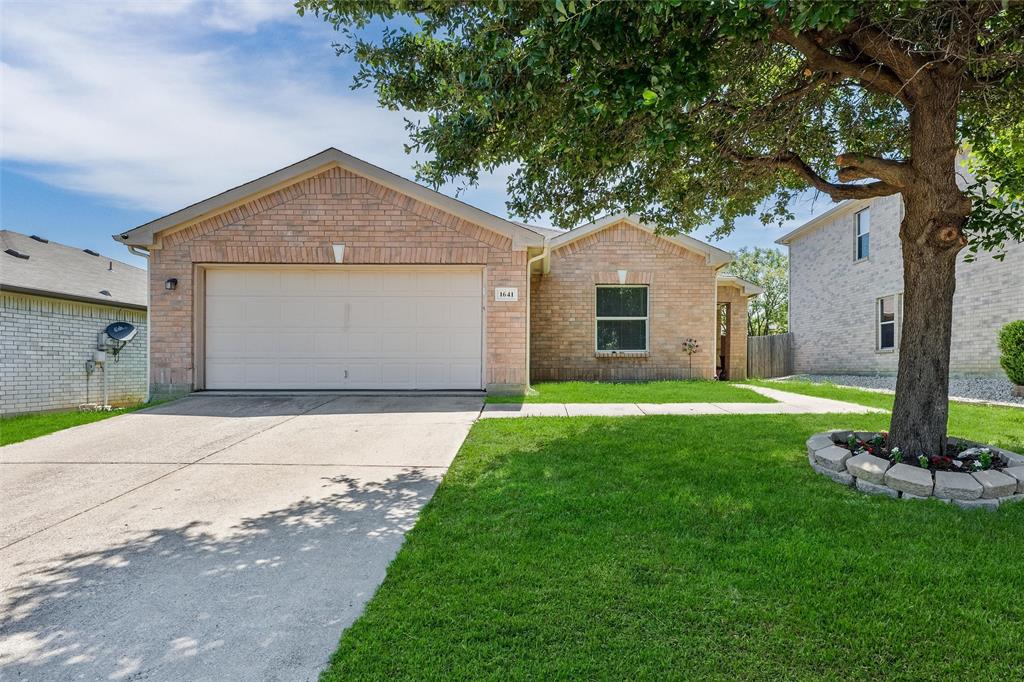 1641 Knight Trail
