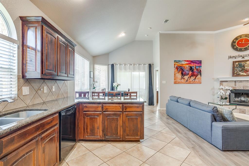 Alexandra Mdws Ph Viii - Residential