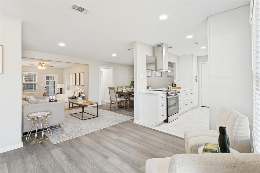 4333 Mackey Drive