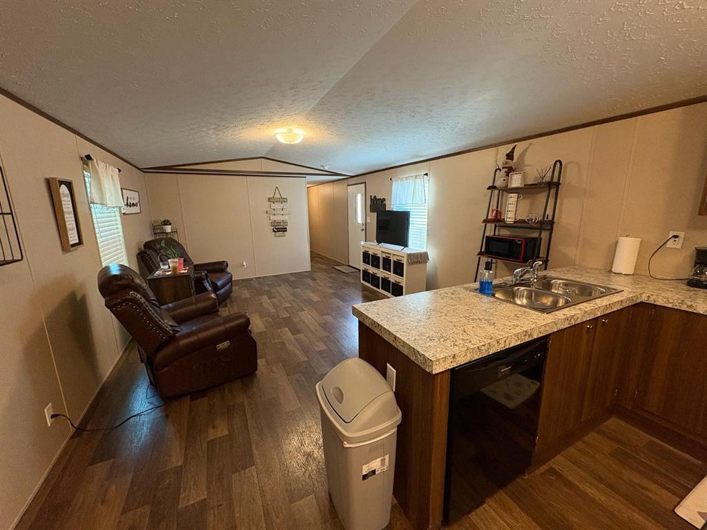 ALTA VISTA MHP - Residential Lease