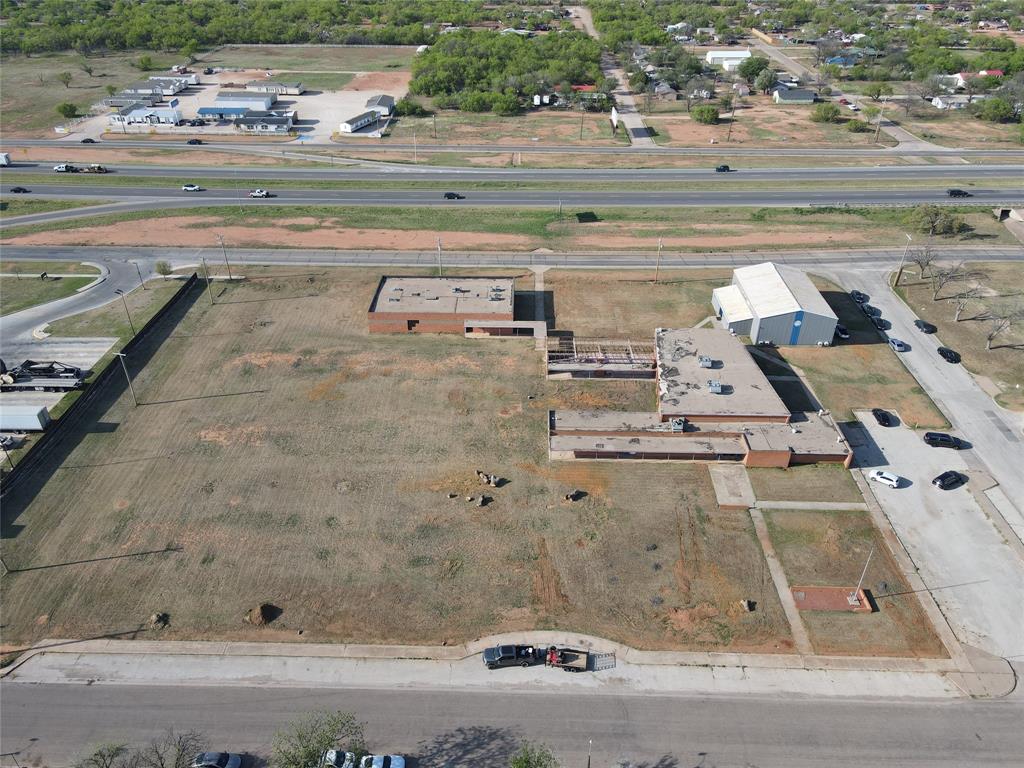 Qt 7904 Add - Commercial Sale