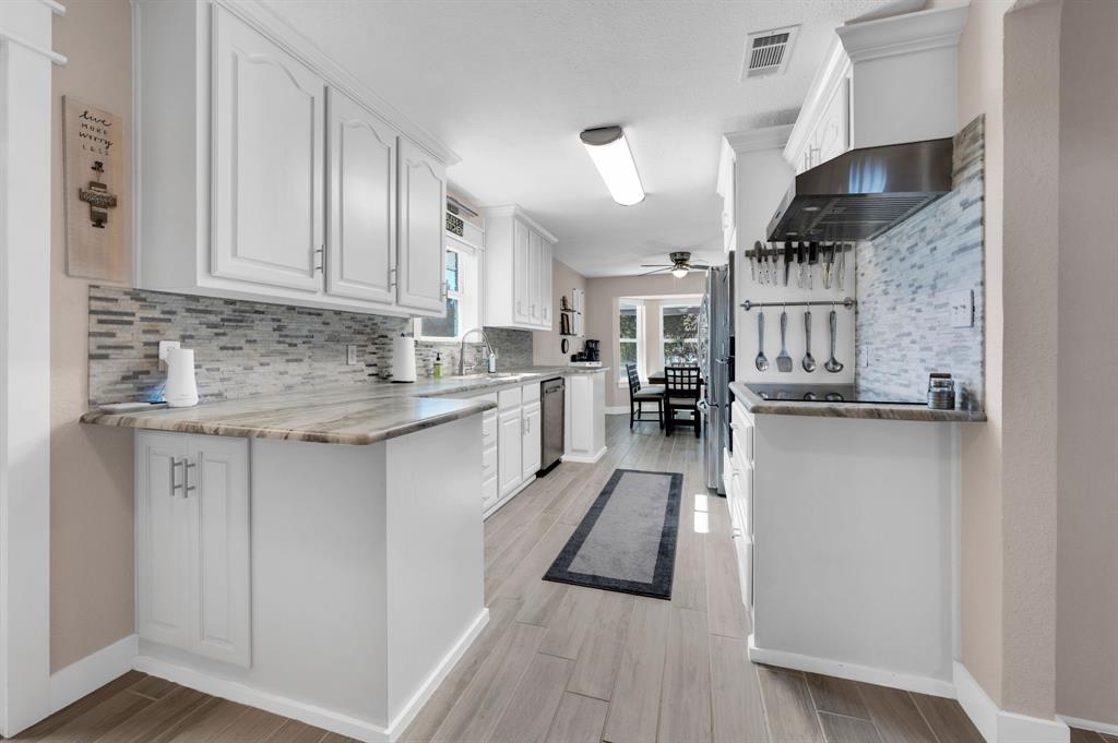 Twin Lakes Estate - Residential