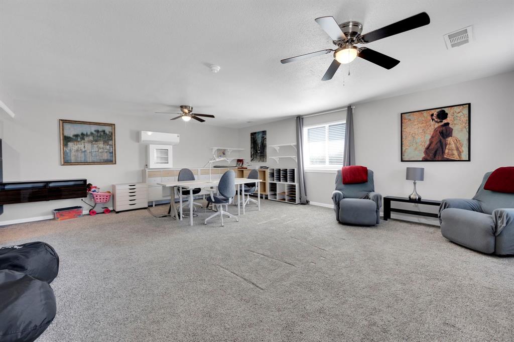 Twin Lakes Estate - Residential