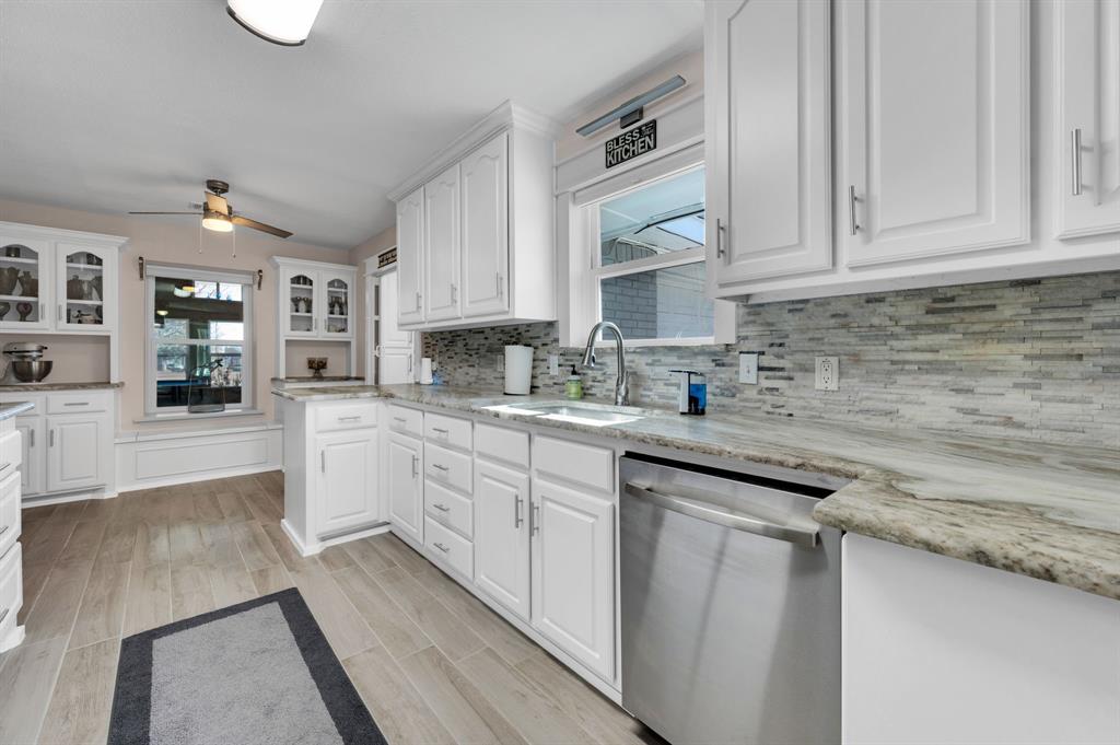 Twin Lakes Estate - Residential