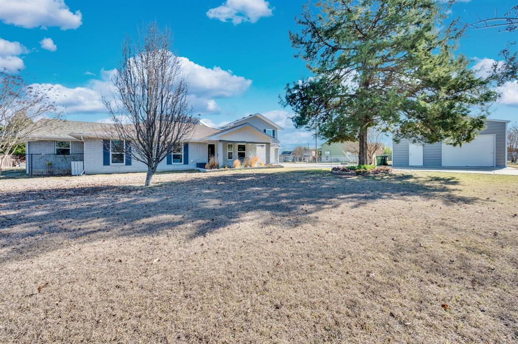 Twin Lakes Estate - Residential