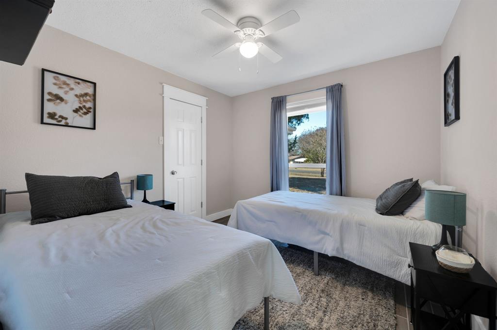 Twin Lakes Estate - Residential