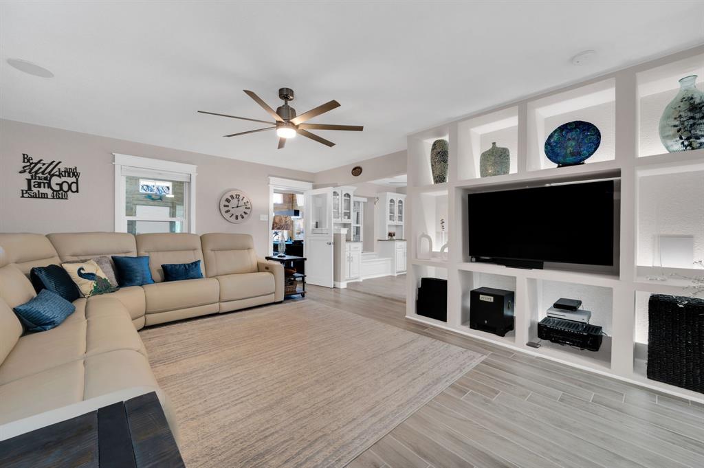 Twin Lakes Estate - Residential