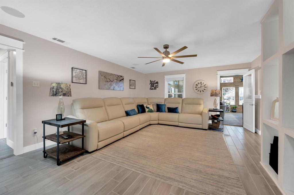 Twin Lakes Estate - Residential